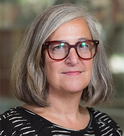 headshot of merideth trahan